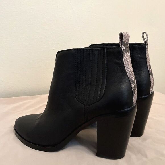 Dolce Vita Shoes - DOLCE VITA Stacie Leather Block Heel Bootie, Black & Snakeskin Trim- Size 8